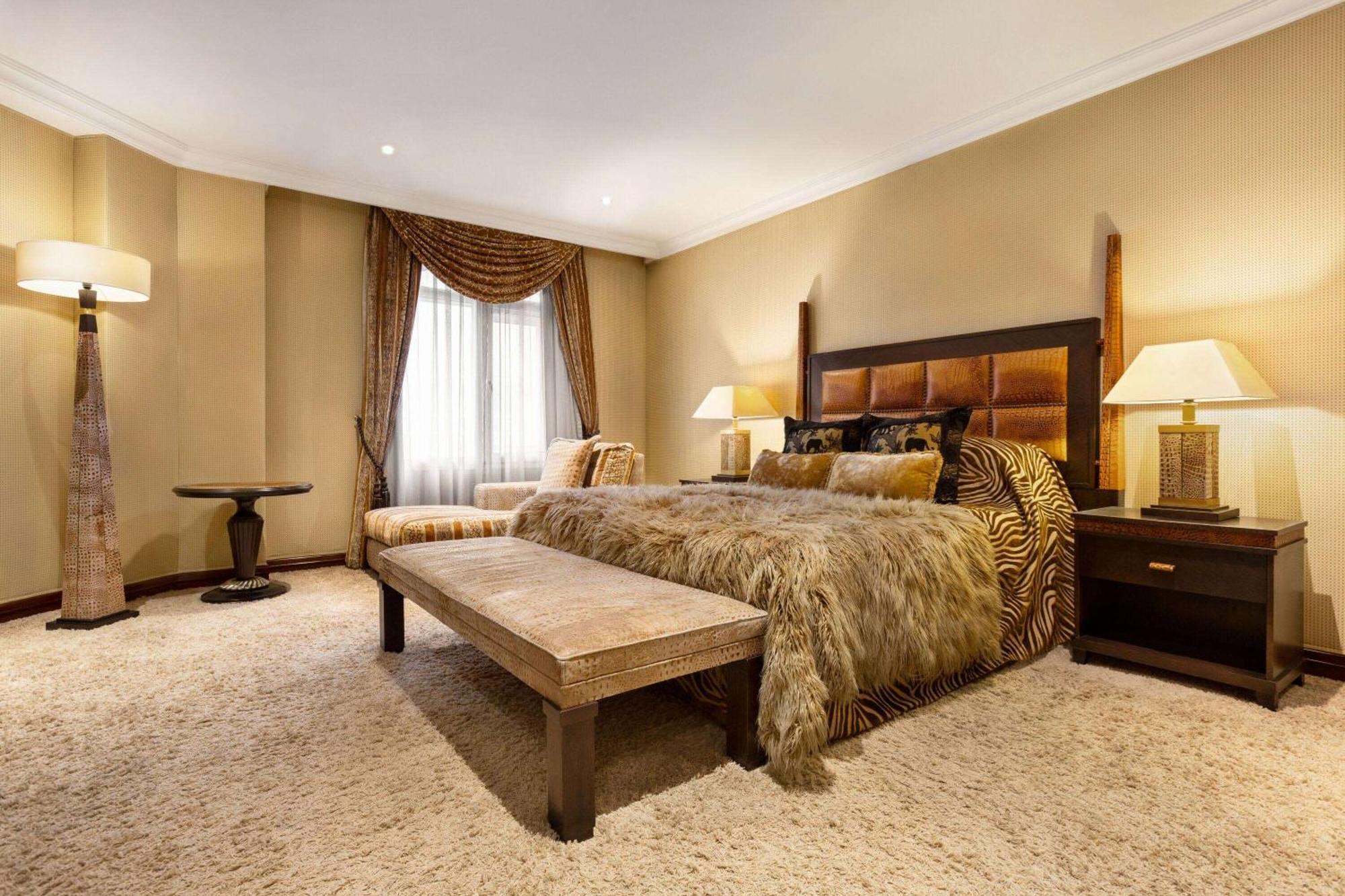 Grand Regency Doha, Trademark Collection By Wyndham Exterior photo A bedroom at the hotel