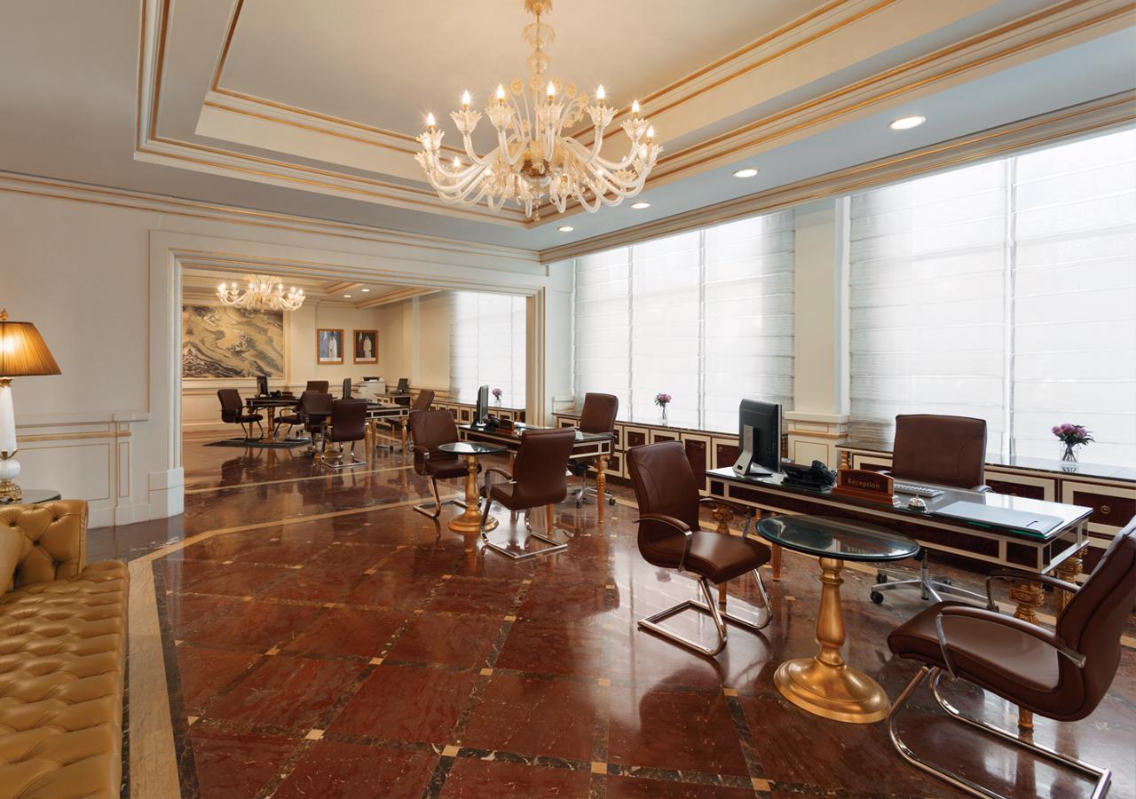 Grand Regency Doha, Trademark Collection By Wyndham Exterior photo The interior of the hotel